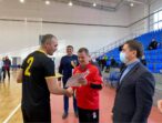 Сергій Євтушок нагородив переможців змагань.