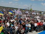 Юлія Тимошенко: Президент знає, що вся країна проти продажу землі, і йде проти волі людей.