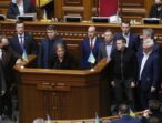 Єднатися і зміцнювати армію, – Юлія Тимошенко запропонувала план реакції на вторгнення Росії