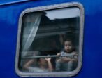 Сарненські волонтери продовжують допомагати переселенцям